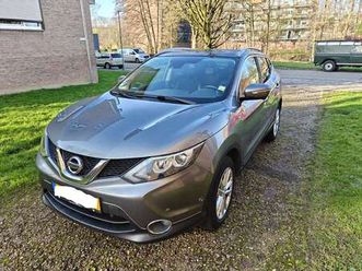 qashqai 1.2 premier edition - full options (incl. panoramadak, voorruitverw. + 360-camera)