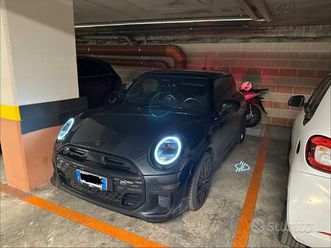 mini cooper s allestimento jcw