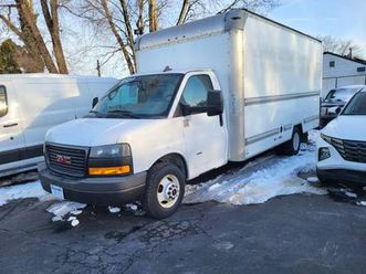 2019 gmc savana 3500 - 16 ft box truck
