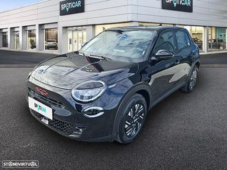 fiat 600e 54 kwh (red)