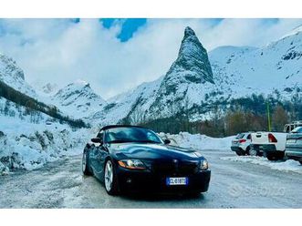 bmw z4 2.2- asi - 71000 km e mustang 4.0l v6 2007