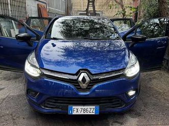 clio 0.9 tce moschino intens gpl 90cv