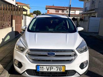 ford kuga 1.5 de 120 cv outubro/18