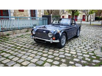 1968 triumph tr250 bleu foncé manuel, 4 vitesses conduite...