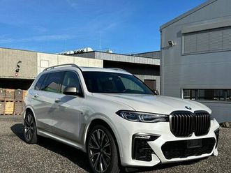 x7 m50i