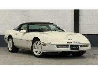chevrolet corvette c4 triple white 35th - 1988