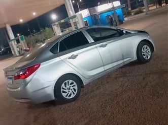 hyundai hb20s c.plus/c.style1.0 flex 12v mec. 4p 2015