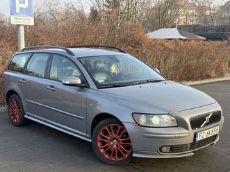 volvo v50 2.0d // super stan // skora // nowe opony // brak rdzy // wroclaw krzyki • olx.pl