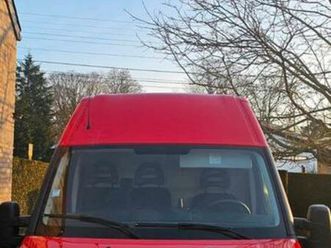 ② iveco daily de 2015 — camionnettes & utilitaires — 2ememain