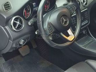 mercedes-benz gla 180 2018 d urban 7g-dct