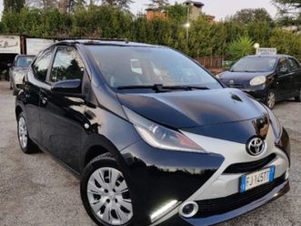 aygo 2ª serie aygo 1.0 vvt-i 69 cv 5 porte x-play