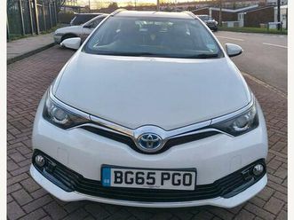 1.8 vvt-h business edition touring sports cvt euro 6 (start/stop) 5dr