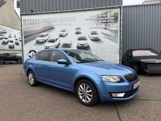 skoda octavia octavia tsi style 151€ x 48