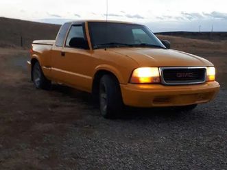 here's a good daily pick up cheap on gas and runs great