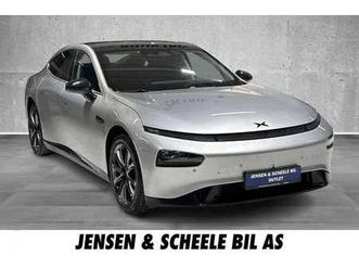 high performance. awd, 430hk, dynaudio, r-kamera, navi