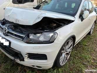 volkswagen touareg 4.2 v8 tdi 340 cv 2010 choc avant procedure vei pour pro ou export prix 9900 euros livraison possible