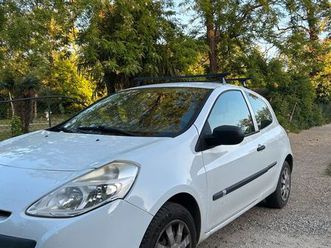 vend clio 3 société