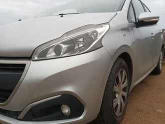 peugeot 208 2 places