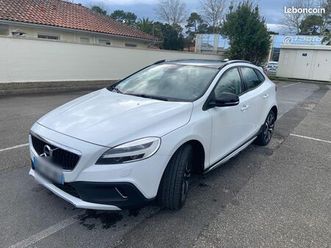 volvo v40 cross country – 2017