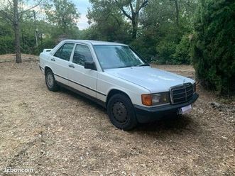 mercedes 190e 113 checvaux blanche