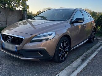 volvo v40 cross country