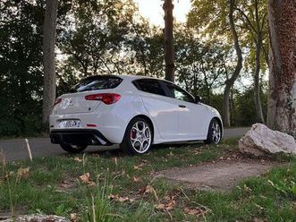alfa romeo giulietta quadrifoglio