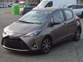 yaris hybrid 1.5 vvt-i lounge gps+camera