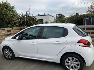 peugeot 208 1.6 bluehdi 75 premium pack