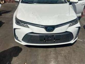 2018 toyota corolla hybrid 1.8l - colobane | expat-dakar