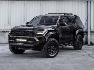 2025 trd pro 4x4 € 94500 +predator drop step