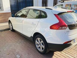 volvo v40 cross country 1.6 d2 momentum