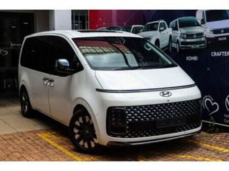 2023 hyundai staria 2.2d luxury auto