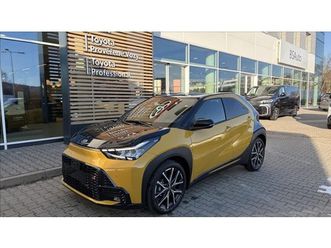 1,5 1.5 hybrid gr sport 85 kw