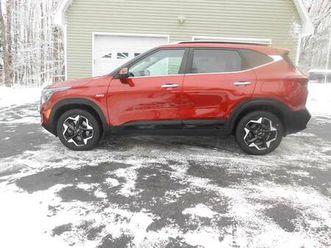 very clean 2023 kia seltos suv with awd sx trim level