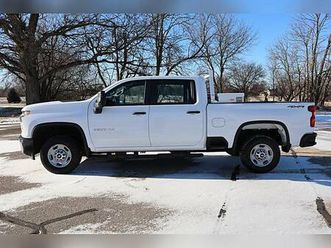 2020 chevrolet 2500hd crew 6.5 box 6.6l gas only 57k miles