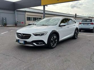 insignia 2.0 cdti s&s aut. country tourer exclusi