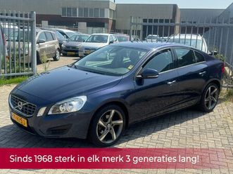 volvo s60 1.6 t4 kinetic 180pk automaat! navi l cruise l led l airco ecc! 1e eigenaar l nl auto dealer oh l nieuwstaat!