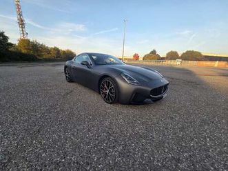 granturismo 3.0 modena awd auto