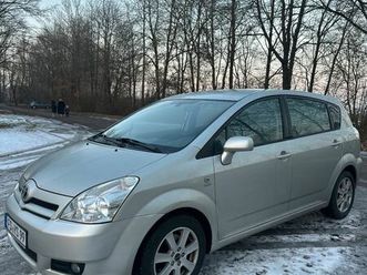 toyota coroller verso 1.8 7 sitzer