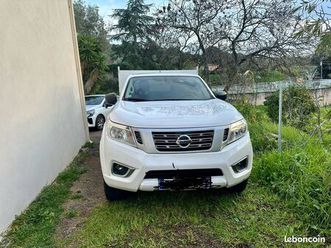 nissan navara np 300 benne hydraulique