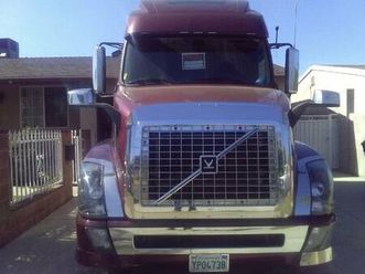 semi truck tractor 2011 volvo vnl 670