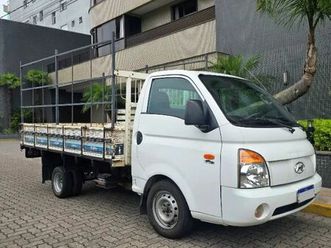 hyundai hr 2.5 turbodiesel - rodado duplo 2010 (carroceria de madeira 3,20 x 1,80 x 2,20)