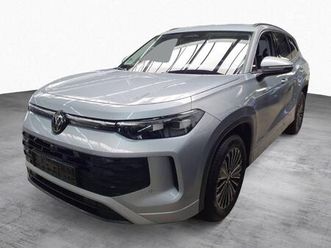 tayron 2.0 tdi 4m dsg life 7-s. ahk matrix 360°