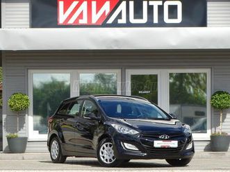 hyundai i30 cw 1.4i comfort 1.tulaj-szervízkönyv-digit-113ekm-gyári'fény