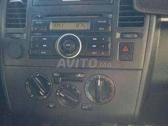 nissan tiida essence manuelle 2009 à madinat arra...