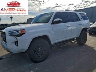 toyota 4-runner sr5 premium 2024 4.0 benzyna 270km