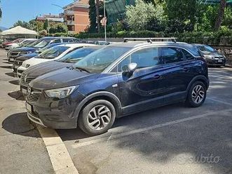 opel crossland blu
