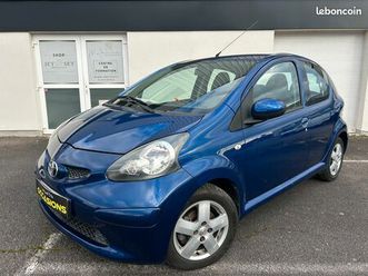 toyota aygo 1.0 vvt-i 68ch blue 5p 66500km 1e main