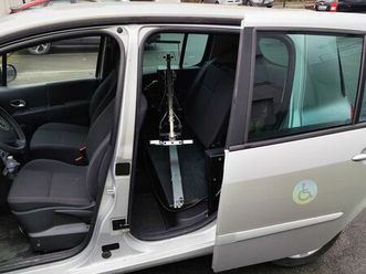 renault modus avec aide à la conduite pour personne handicapés