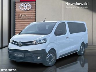 toyota proace verso